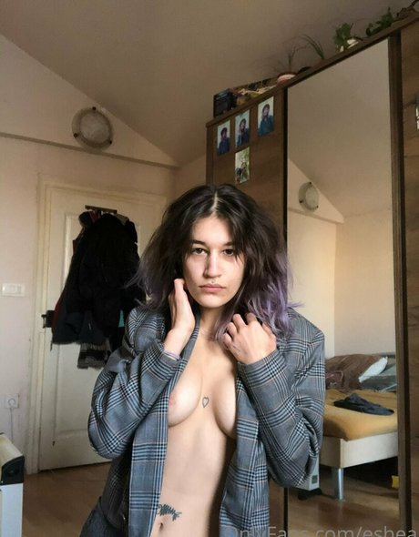 Foto desnuda filtrada de OnlyFans de Eshea
