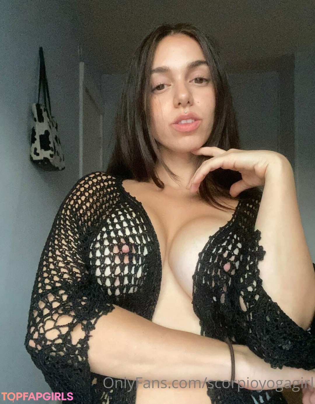 Foto desnuda filtrada de OnlyFans de Bendy Lola #24 Foto desnuda filtrada de OnlyFans de Bendy Lola #24