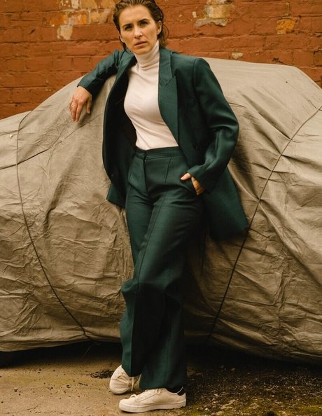 Vicky Mcclure