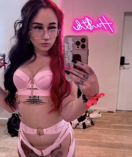 Foto desnuda filtrada de OnlyFans de Queenofhe1123