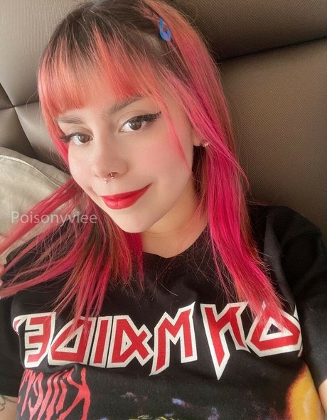 Foto desnuda filtrada de OnlyFans de Poisonyviee