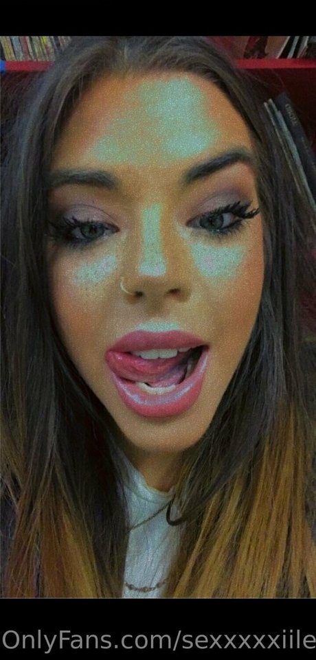 Foto desnuda filtrada de OnlyFans de Sexxxxxiilexi