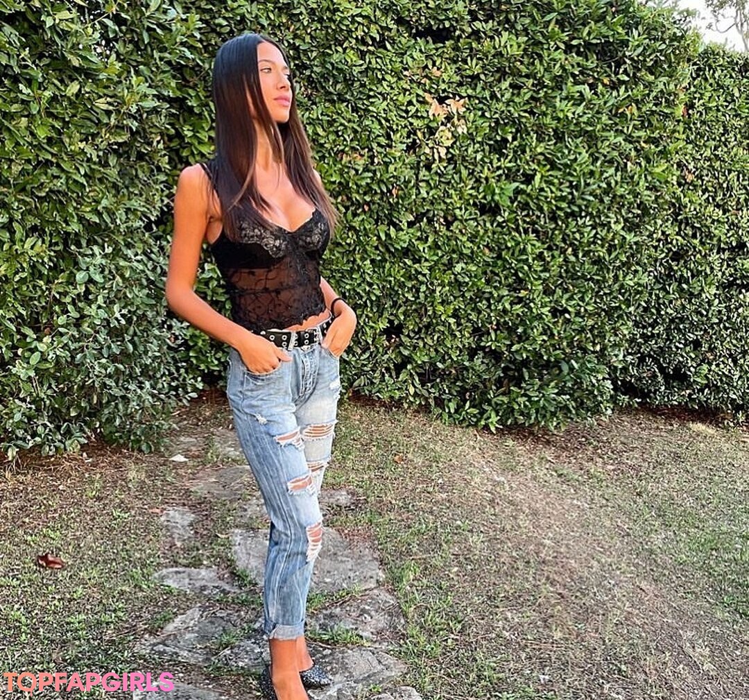 Foto desnuda filtrada de OnlyFans de Valentina Venturi #82 Foto desnuda filtrada de OnlyFans de Valentina Venturi #82