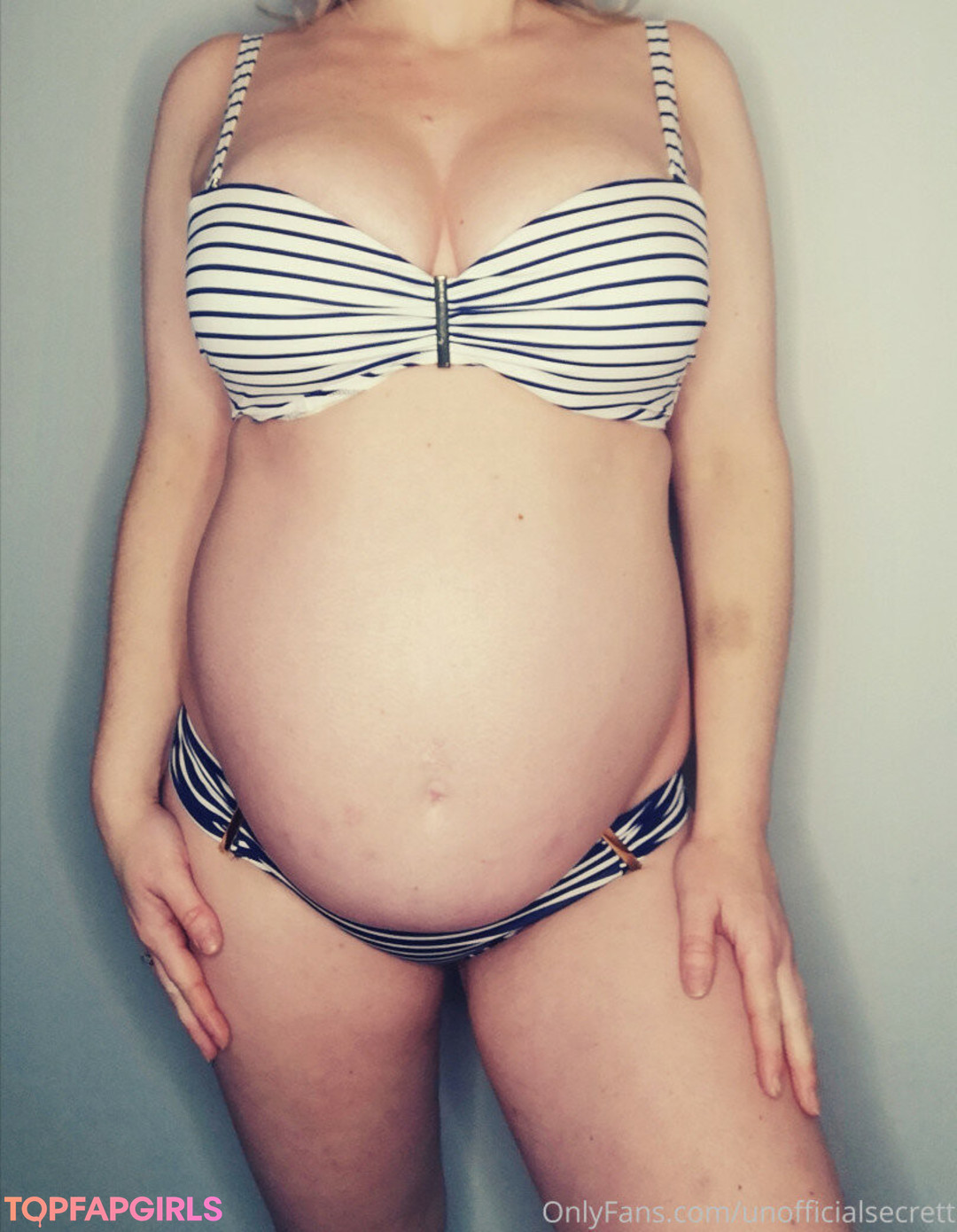 Foto desnuda filtrada de OnlyFans de Unofficial Secret #2 Foto desnuda filtrada de OnlyFans de Unofficial Secret #2