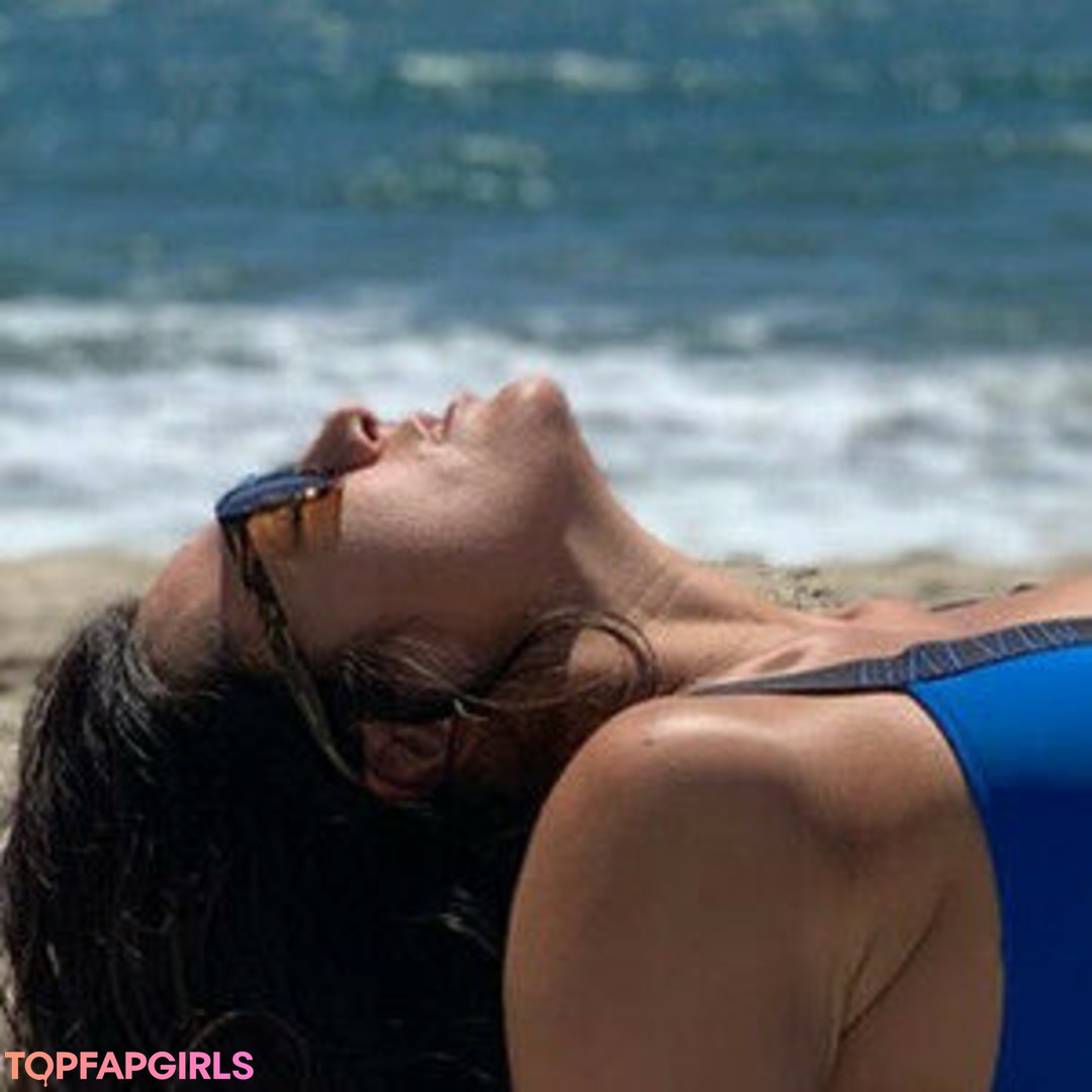 Foto desnuda filtrada de OnlyFans de Jacki Jing #22 Foto desnuda filtrada de OnlyFans de Jacki Jing #22