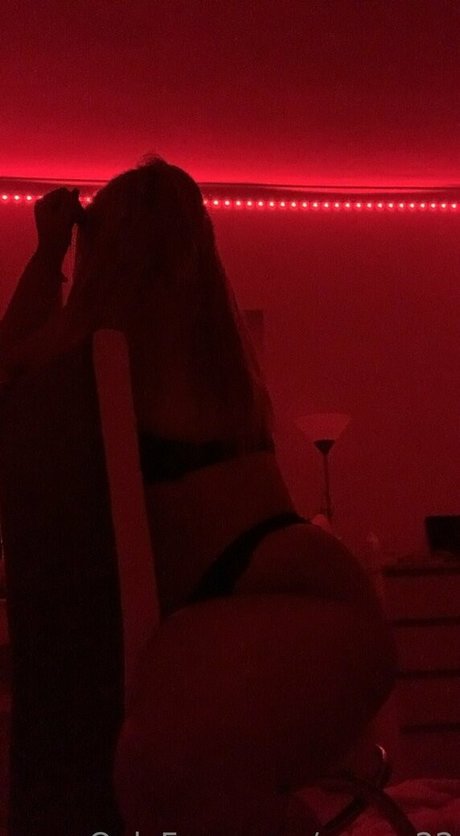 Foto desnuda filtrada de OnlyFans de Zarra22