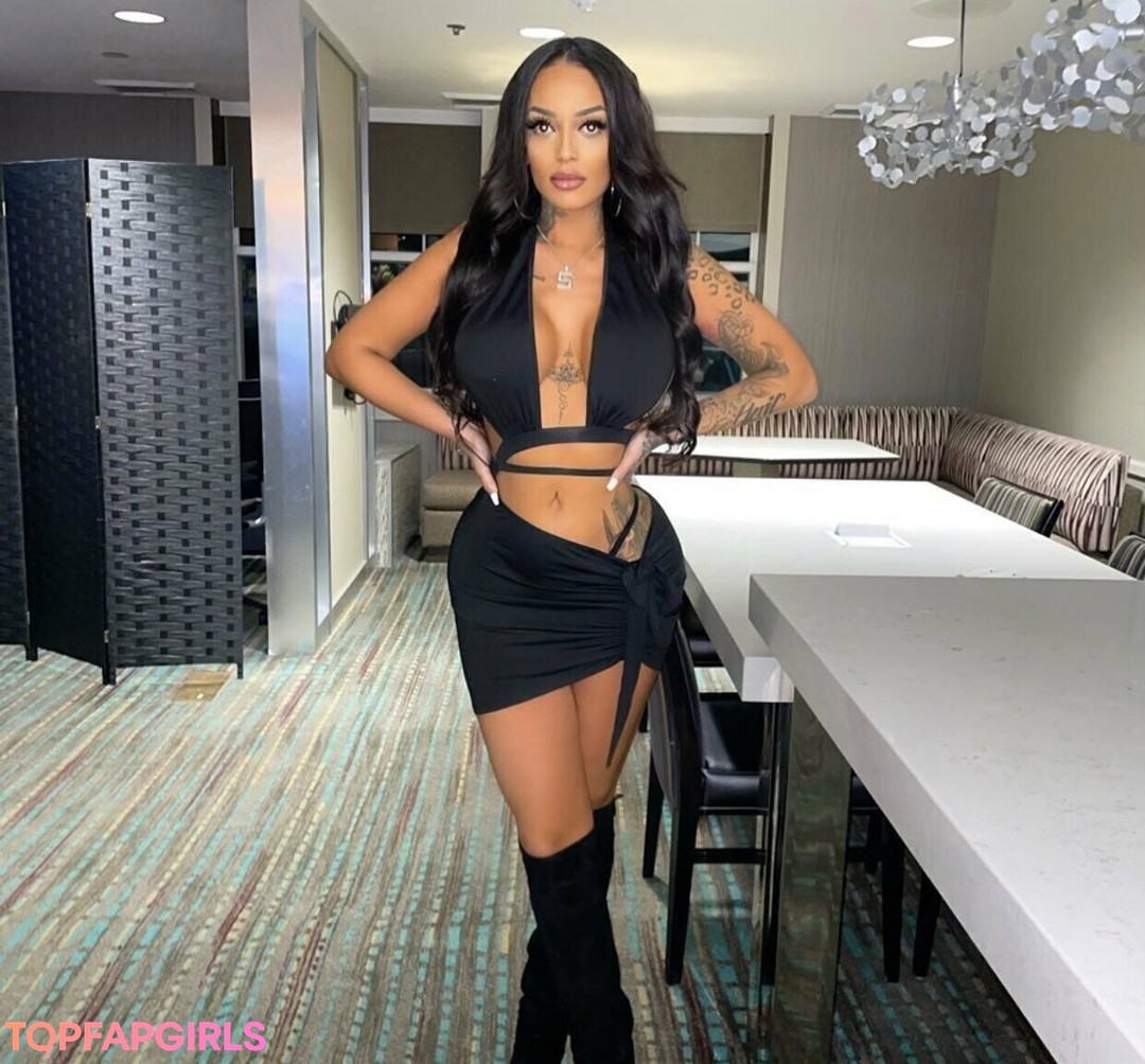 Foto desnuda filtrada de OnlyFans de Meetsamanthahbic #6 Foto desnuda filtrada de OnlyFans de Meetsamanthahbic #6