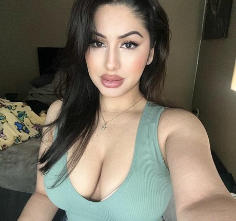 Foto desnuda filtrada de OnlyFans de Soirellehcim