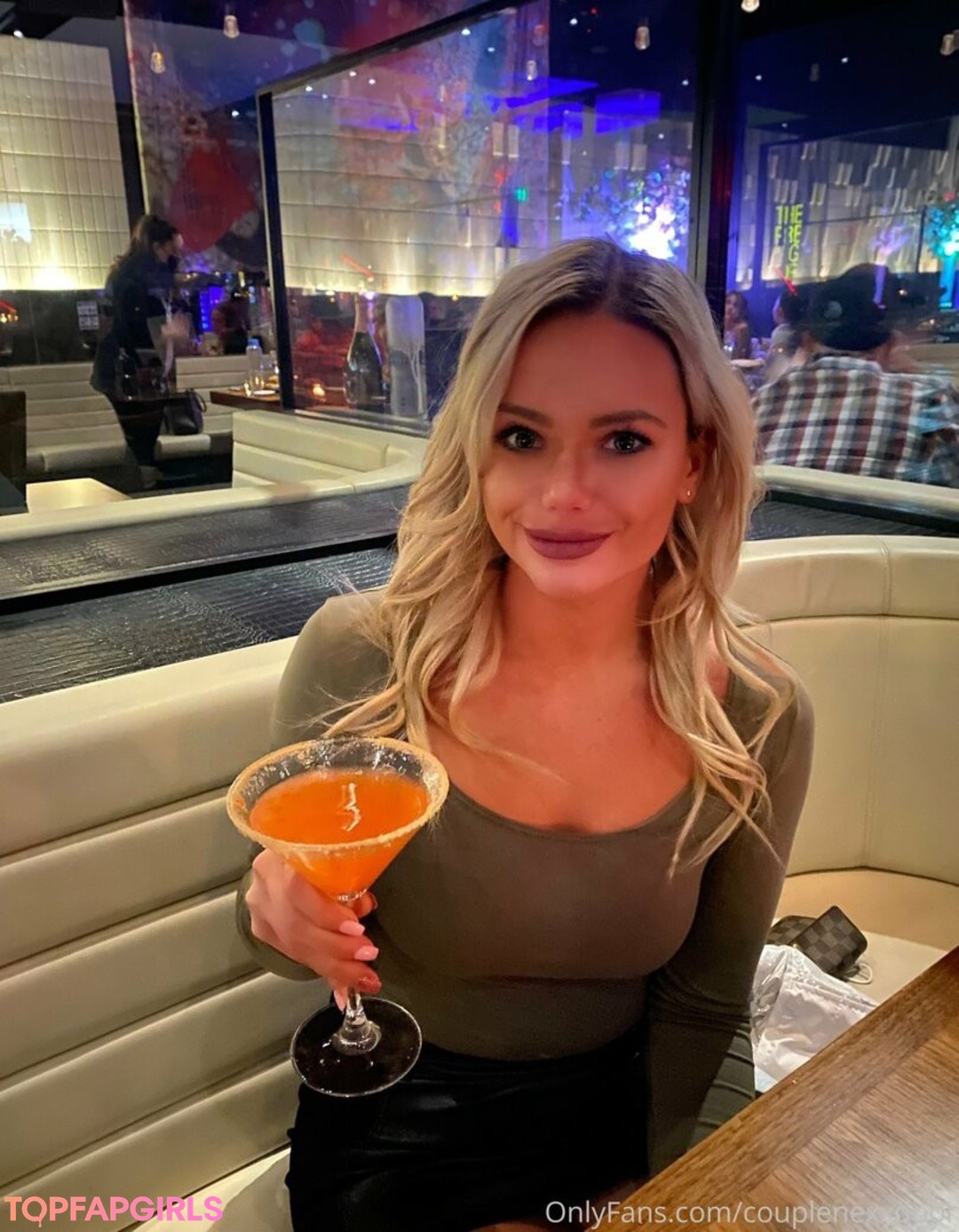 Foto desnuda filtrada de OnlyFans de Couplenexxdoor #139 Foto desnuda filtrada de OnlyFans de Couplenexxdoor #139