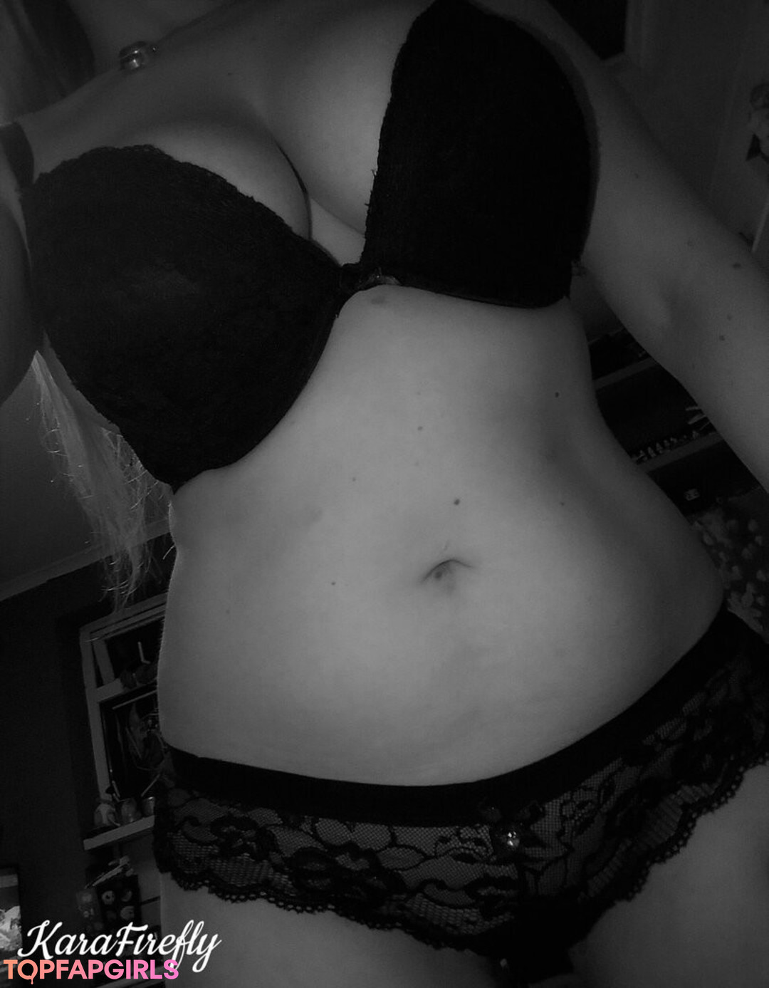 Foto desnuda filtrada de OnlyFans de Karafireflyfree #86 Foto desnuda filtrada de OnlyFans de Karafireflyfree #86