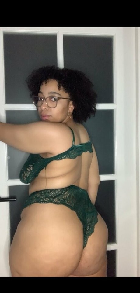 Foto desnuda filtrada de OnlyFans de Frenchkiss