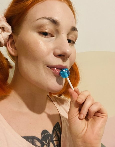 Foto desnuda filtrada de OnlyFans de Suzieks