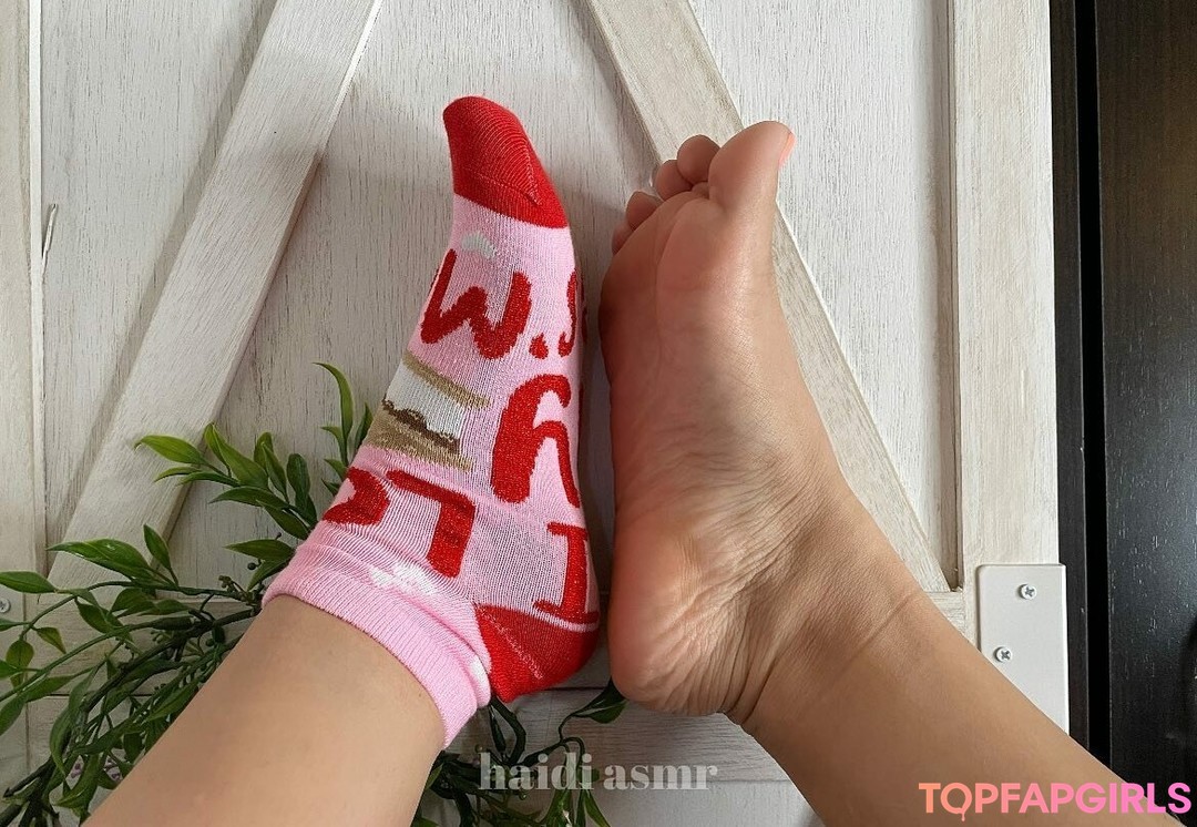 Foto desnuda filtrada de OnlyFans de Haidi Feet Asmr #15 Foto desnuda filtrada de OnlyFans de Haidi Feet Asmr #15