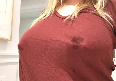 Foto desnuda filtrada de OnlyFans de Jenny Mollen