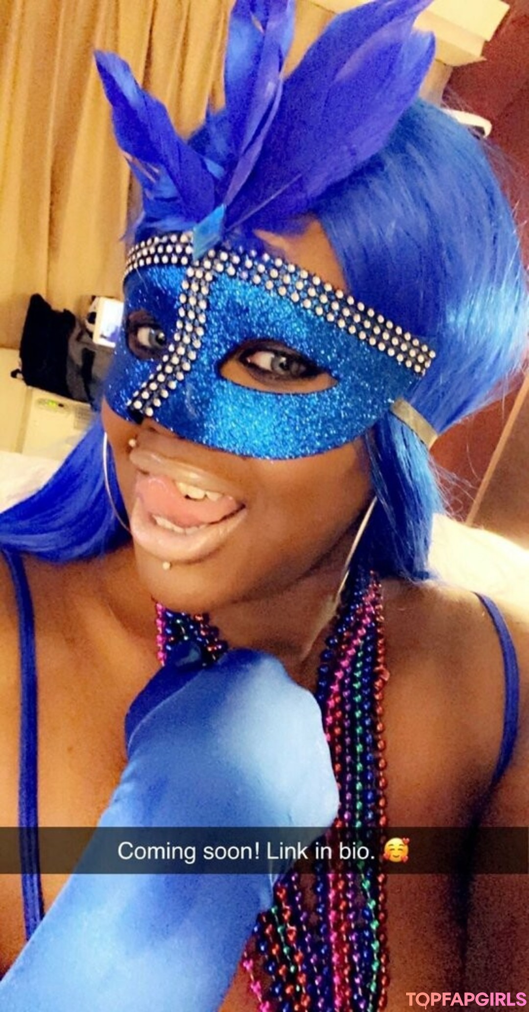 Foto desnuda filtrada de OnlyFans de Beverlyblue3x #121 Foto desnuda filtrada de OnlyFans de Beverlyblue3x #121