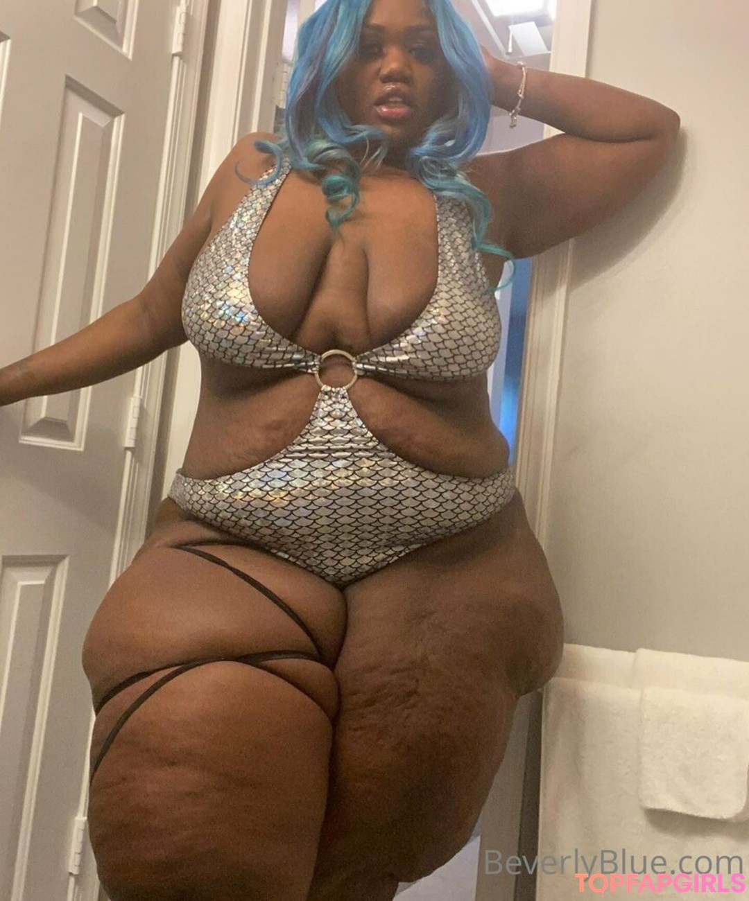 Foto desnuda filtrada de OnlyFans de Beverlyblue3x #166 Foto desnuda filtrada de OnlyFans de Beverlyblue3x #166