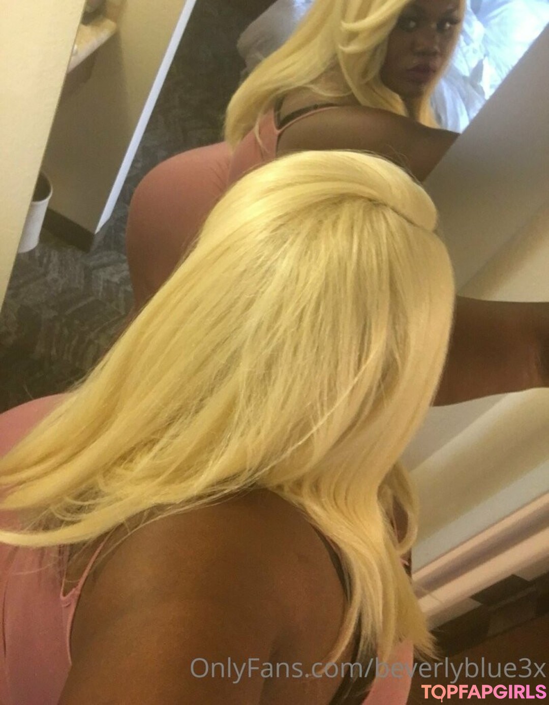 Foto desnuda filtrada de OnlyFans de Beverlyblue3x #191 Foto desnuda filtrada de OnlyFans de Beverlyblue3x #191
