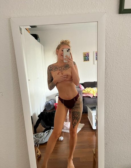 Foto desnuda filtrada de OnlyFans de Nurselayla