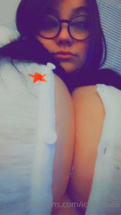 Foto desnuda filtrada de OnlyFans de Ickinicki86