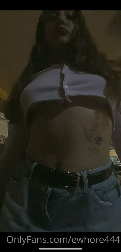 Foto desnuda filtrada de OnlyFans de Ewhore444