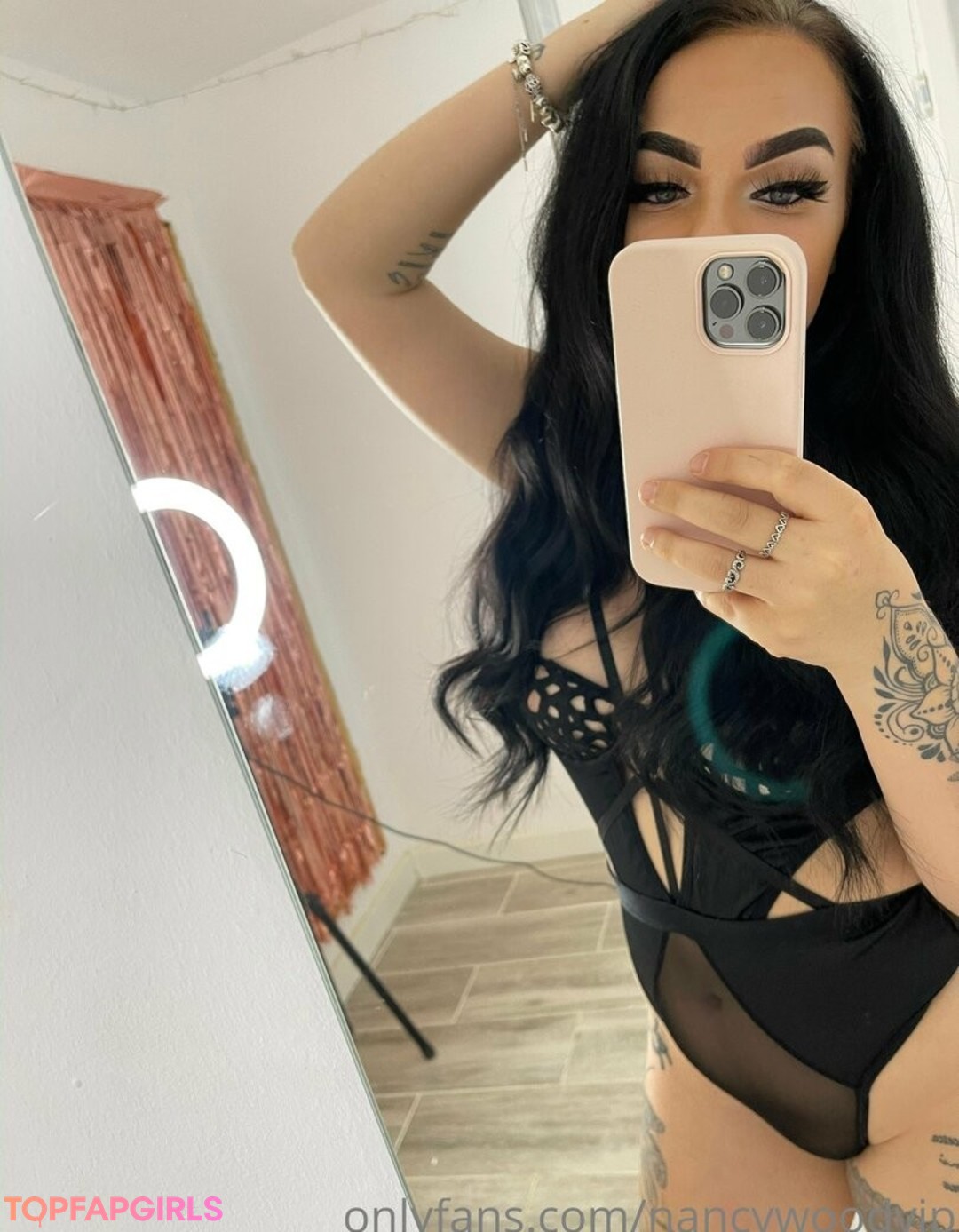 Foto desnuda filtrada de OnlyFans de Nancywood2 #140 Foto desnuda filtrada de OnlyFans de Nancywood2 #140