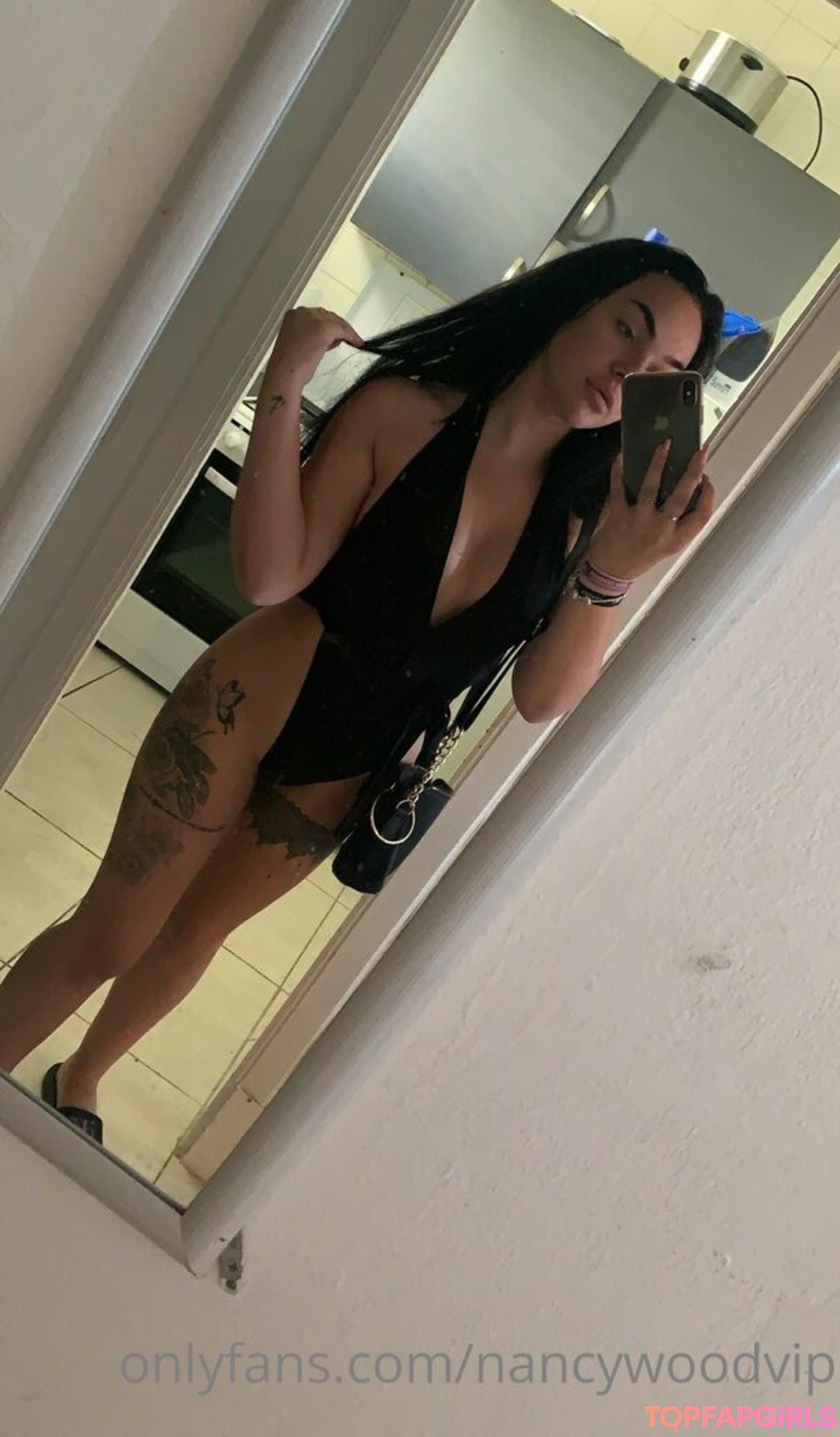 Foto desnuda filtrada de OnlyFans de Nancywood2 #25 Foto desnuda filtrada de OnlyFans de Nancywood2 #25