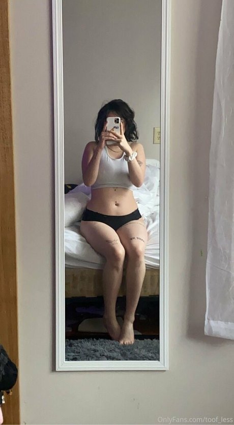 Foto desnuda filtrada de OnlyFans de Toofless