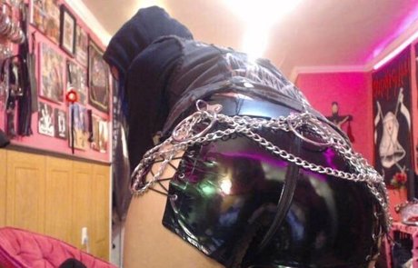 Leatherhoe666