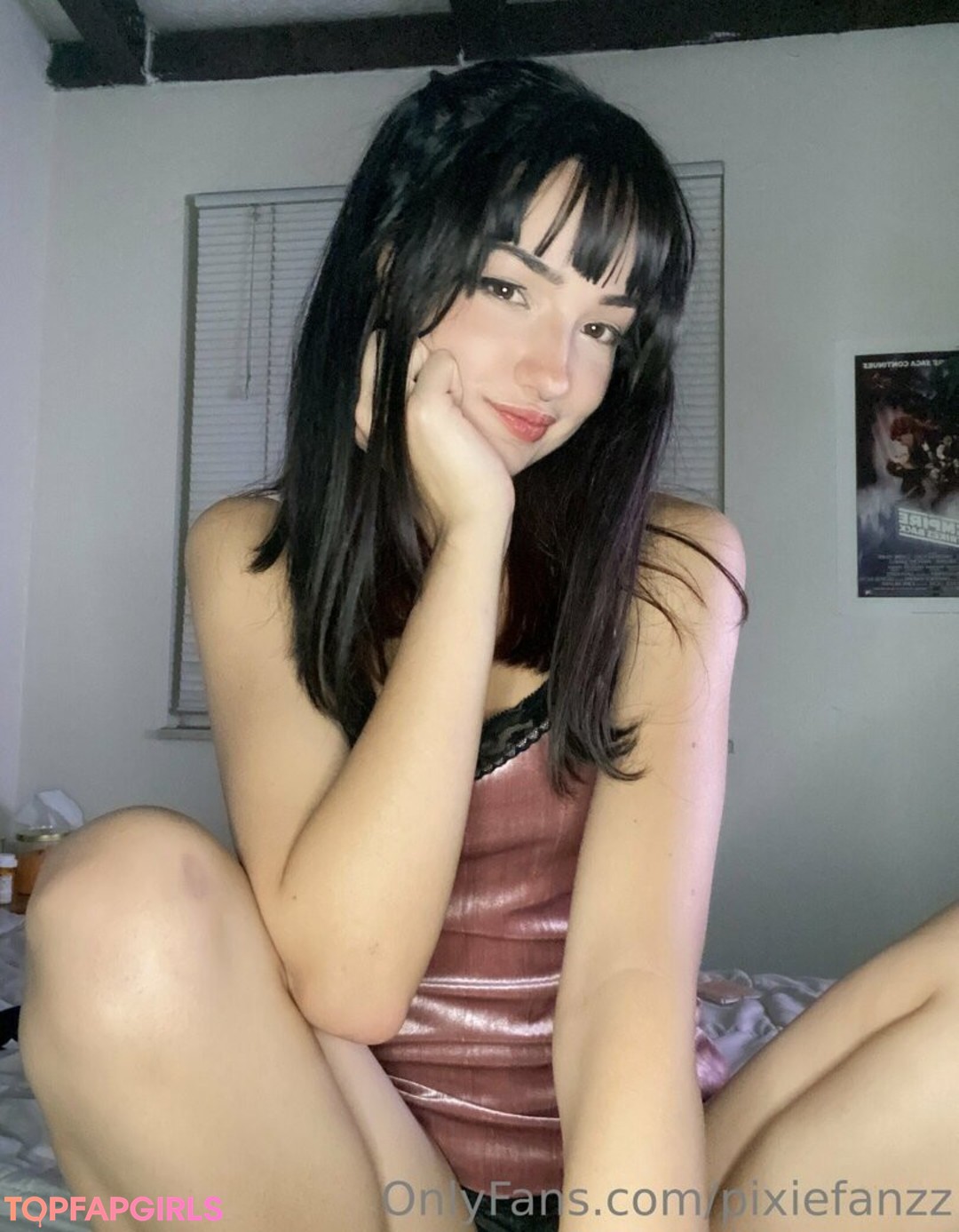 Foto desnuda filtrada de OnlyFans de Onlytalezfree #1 Foto desnuda filtrada de OnlyFans de Onlytalezfree #1