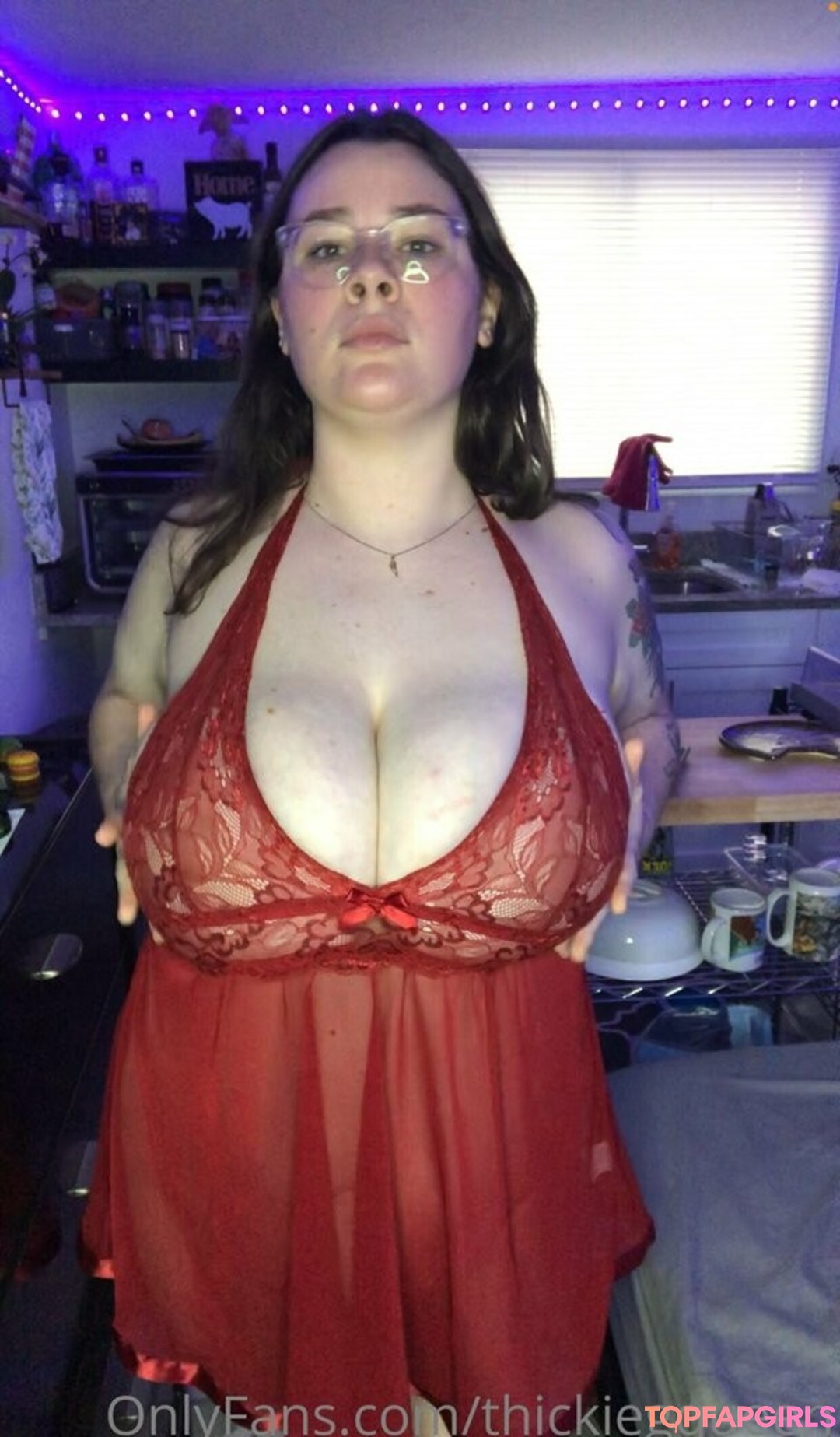 Foto desnuda filtrada de OnlyFans de Thickiegqueen #1 Foto desnuda filtrada de OnlyFans de Thickiegqueen #1