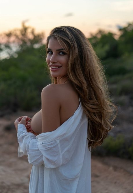 Laura Schultz