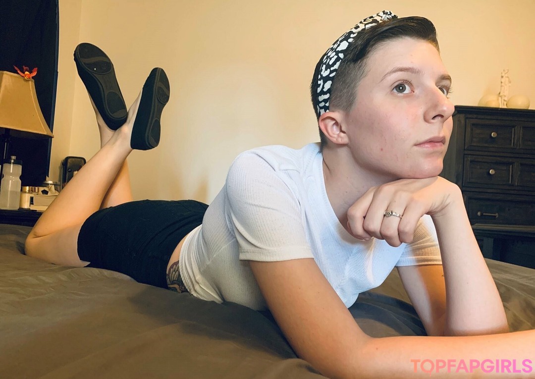 Foto desnuda filtrada de OnlyFans de Evieauburnfree #7 Foto desnuda filtrada de OnlyFans de Evieauburnfree #7