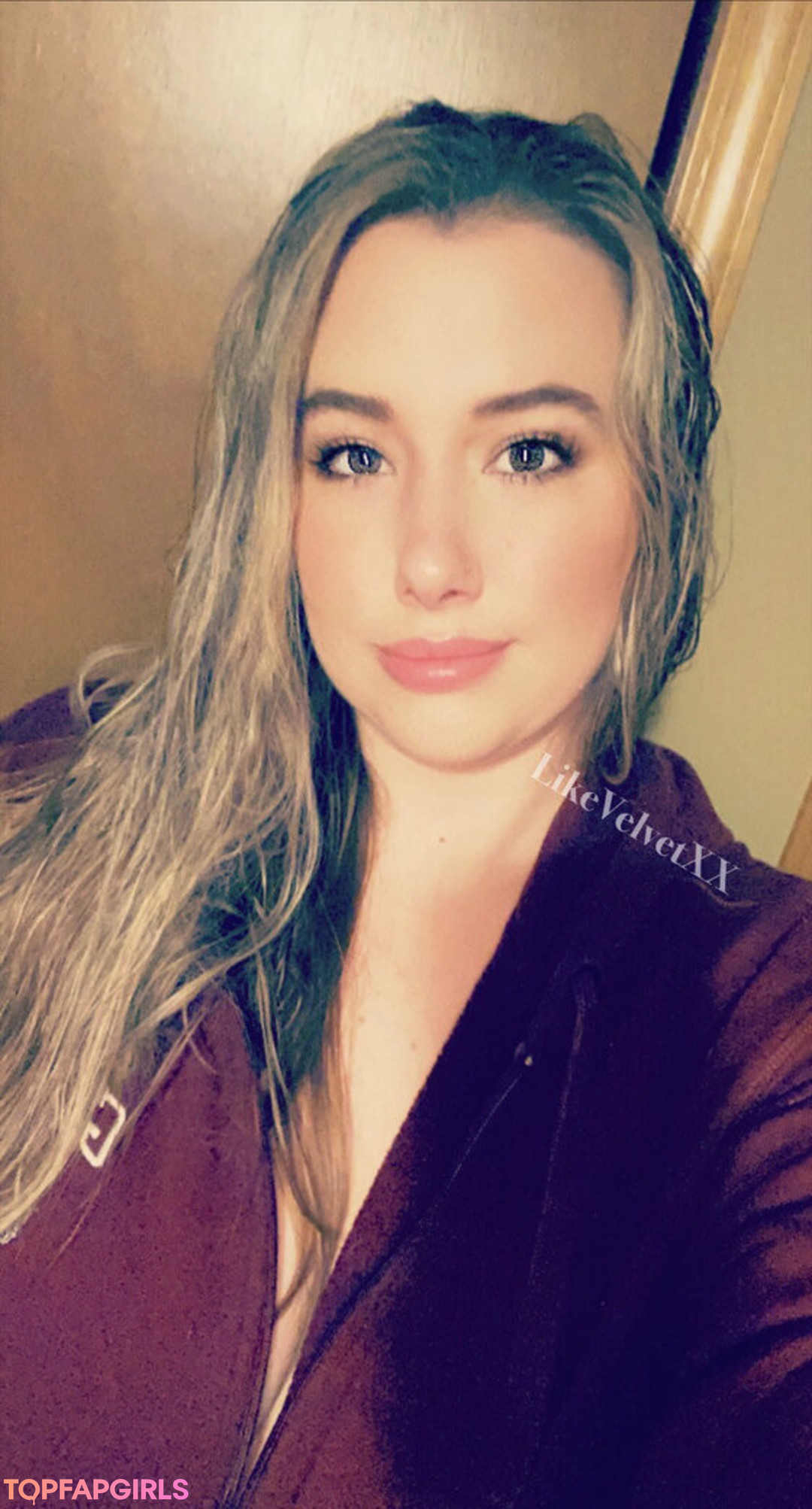 Foto desnuda filtrada de OnlyFans de Redvelvetxx #18 Foto desnuda filtrada de OnlyFans de Redvelvetxx #18