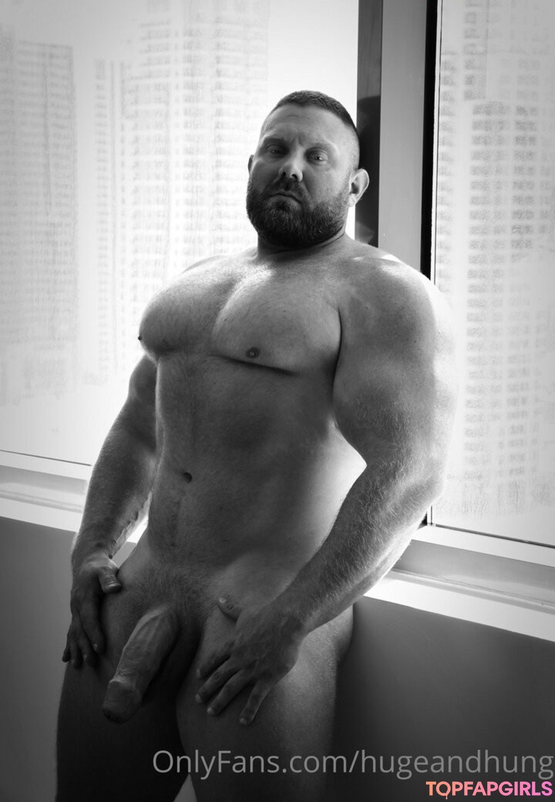 Foto desnuda filtrada de OnlyFans de Hugeandhung #281 Foto desnuda filtrada de OnlyFans de Hugeandhung #281