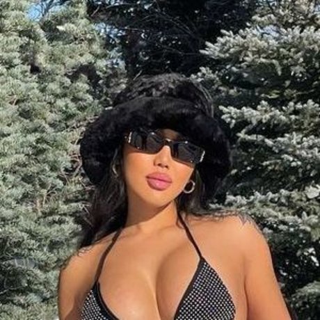 OfficialArmaniMarie
