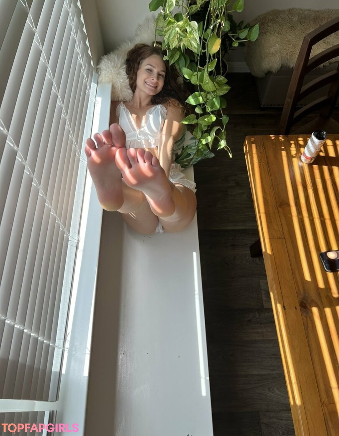 Foto desnuda filtrada de OnlyFans de Lilbbylilith #5 Foto desnuda filtrada de OnlyFans de Lilbbylilith #5