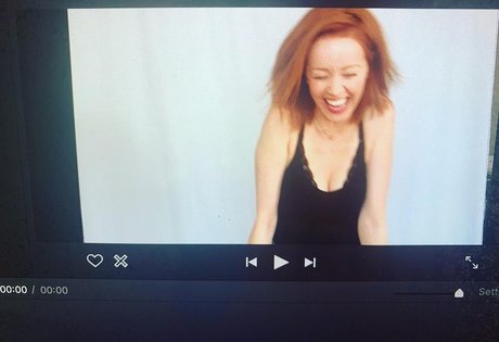 Lindy Booth