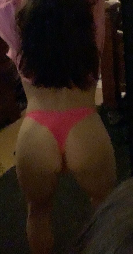 Foto desnuda filtrada de OnlyFans de Arielllll