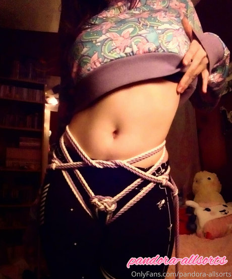 Foto desnuda filtrada de OnlyFans de Pandoraallsortsfree