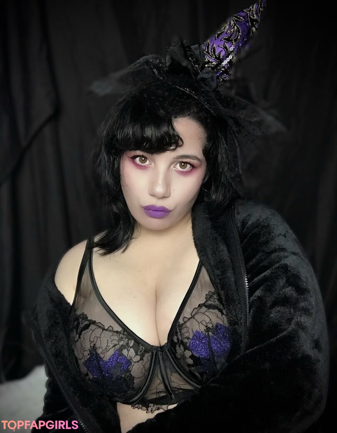 Foto desnuda filtrada de OnlyFans de Demongrimalkin #37 Foto desnuda filtrada de OnlyFans de Demongrimalkin #37