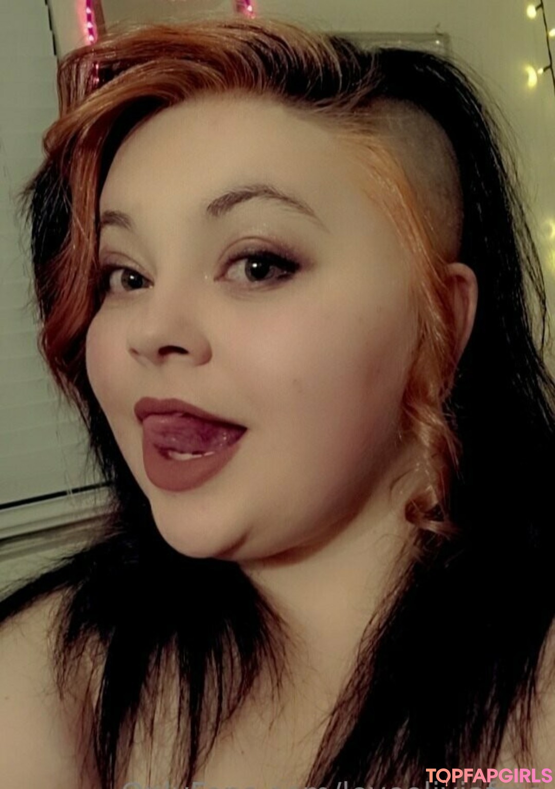 Foto desnuda filtrada de OnlyFans de Loveoliviafree #2 Foto desnuda filtrada de OnlyFans de Loveoliviafree #2