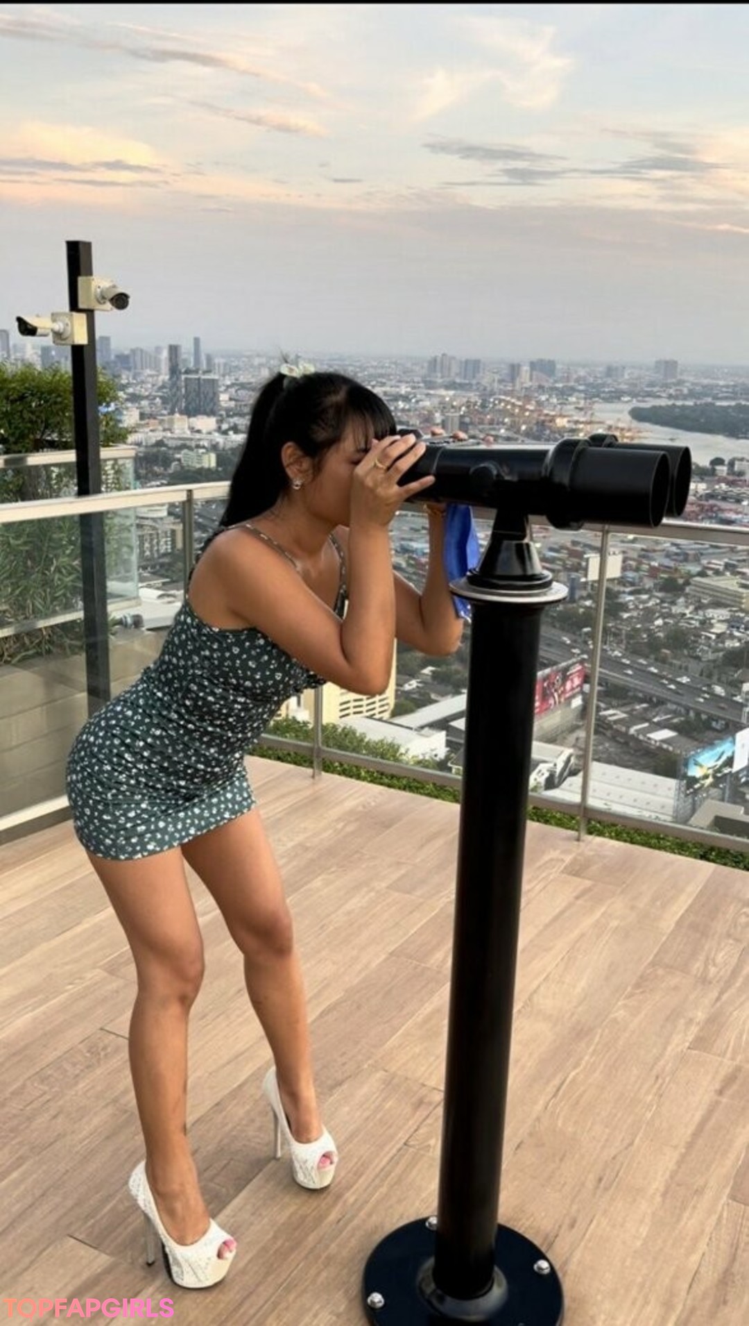 Foto desnuda filtrada de OnlyFans de Leonathaibkk #14 Foto desnuda filtrada de OnlyFans de Leonathaibkk #14