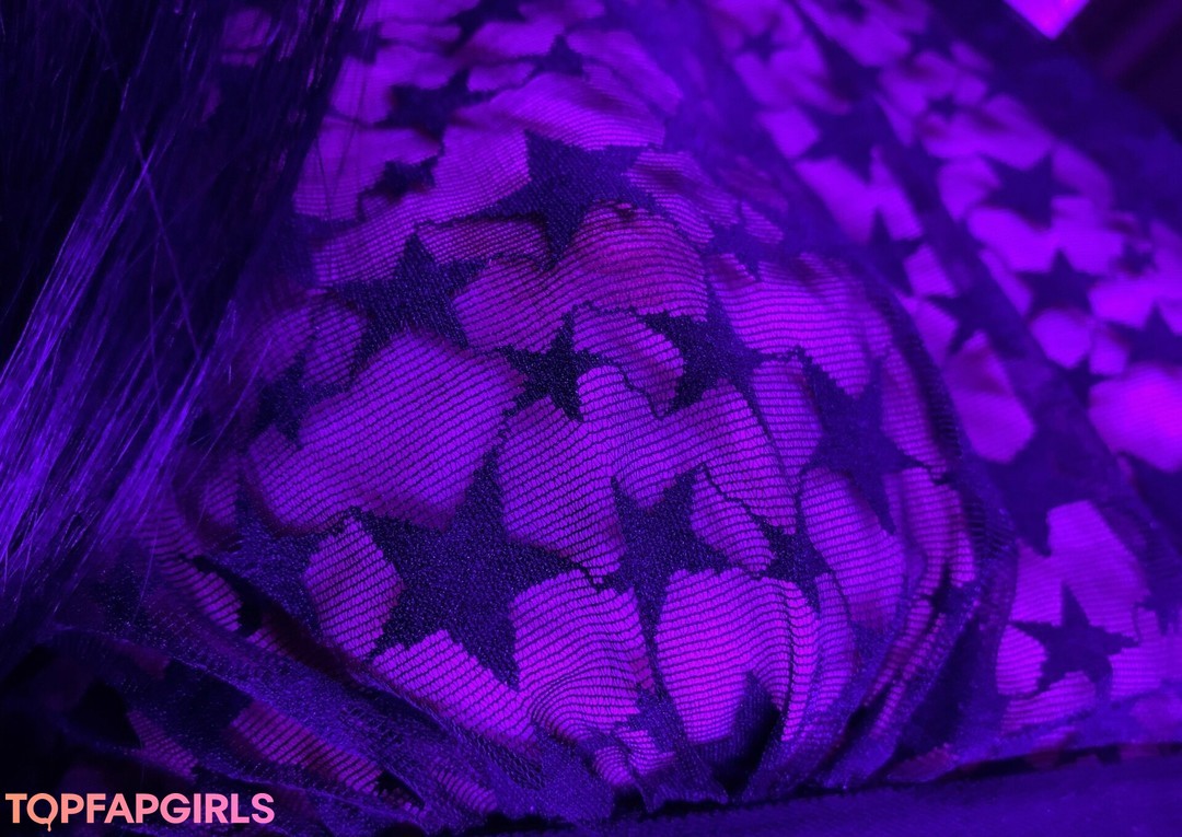 Foto desnuda filtrada de OnlyFans de Salemsienna #23 Foto desnuda filtrada de OnlyFans de Salemsienna #23