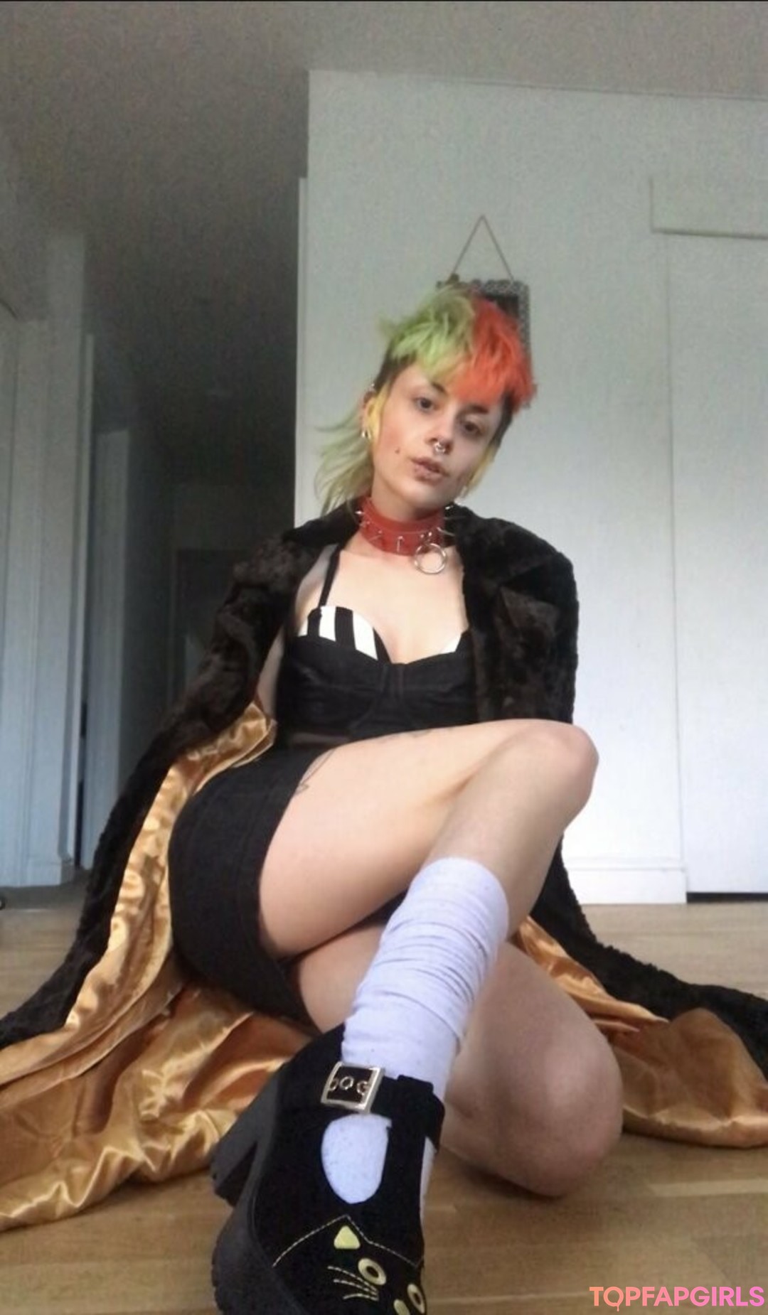 Foto desnuda filtrada de OnlyFans de Rudecrudenfree #45 Foto desnuda filtrada de OnlyFans de Rudecrudenfree #45