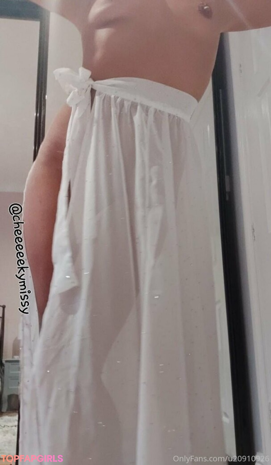 Foto desnuda filtrada de OnlyFans de Littlemisslouj #189 Foto desnuda filtrada de OnlyFans de Littlemisslouj #189