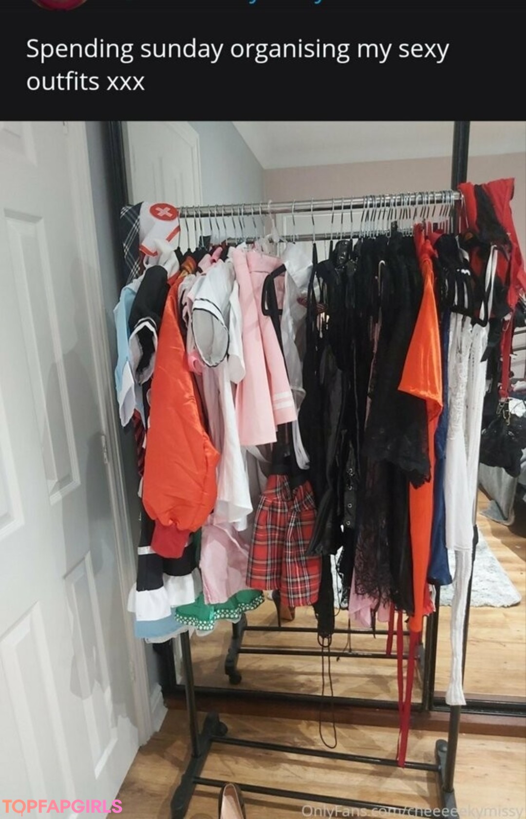 Foto desnuda filtrada de OnlyFans de Littlemisslouj #213 Foto desnuda filtrada de OnlyFans de Littlemisslouj #213