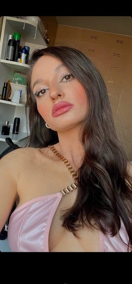 Larisa Mira Model