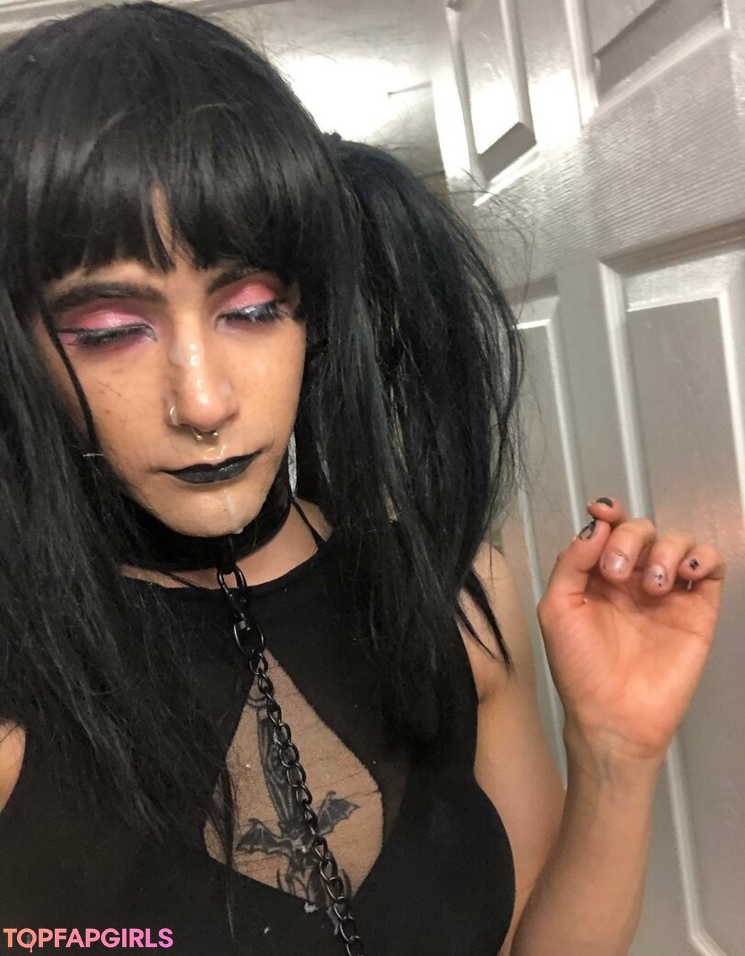 Foto desnuda filtrada de OnlyFans de Tinysexilexi666 #219 Foto desnuda filtrada de OnlyFans de Tinysexilexi666 #219