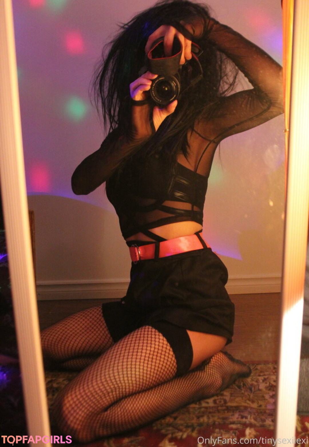 Foto desnuda filtrada de OnlyFans de Tinysexilexi666 #77 Foto desnuda filtrada de OnlyFans de Tinysexilexi666 #77