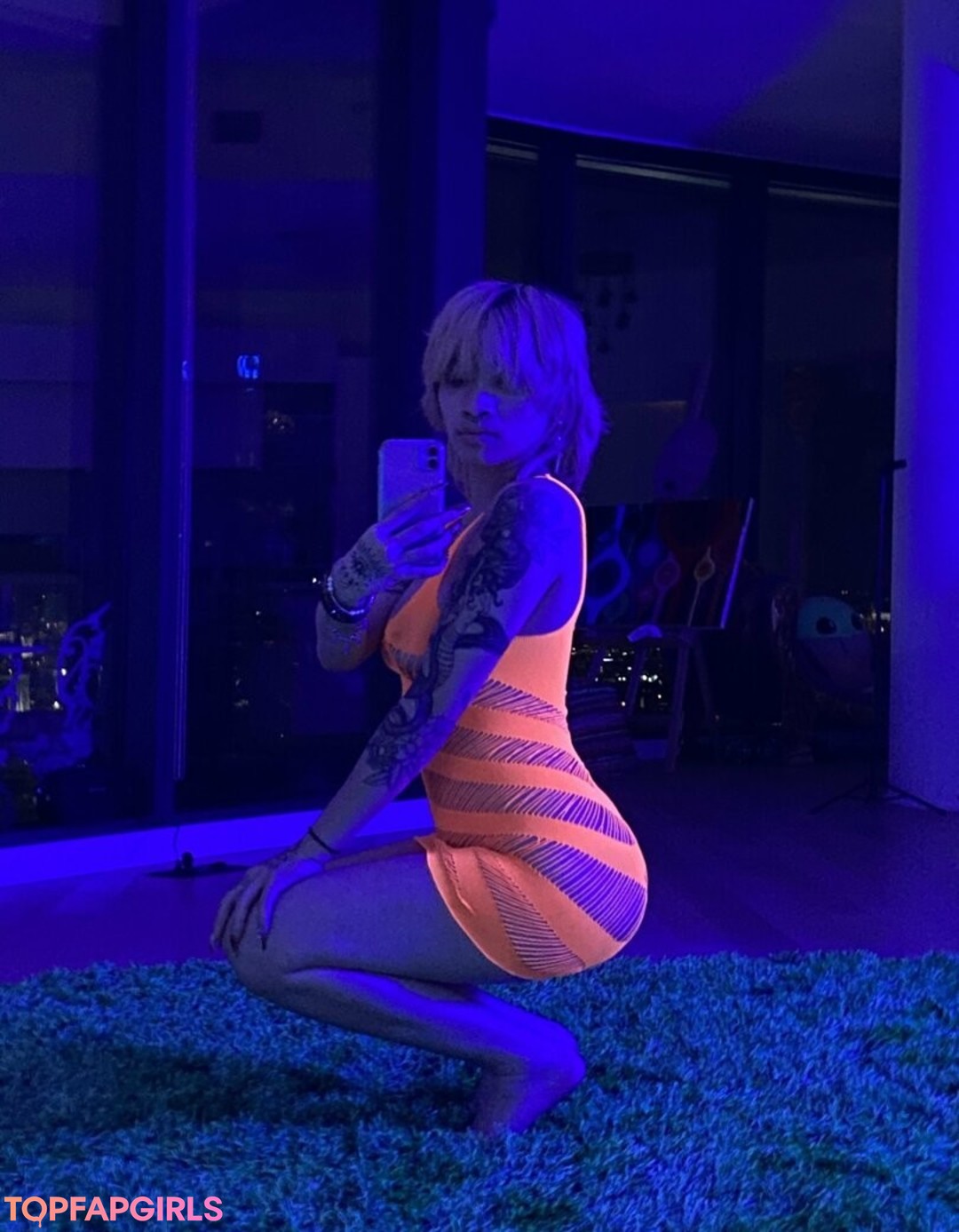 Foto desnuda filtrada de OnlyFans de Matrixmika #307 Foto desnuda filtrada de OnlyFans de Matrixmika #307